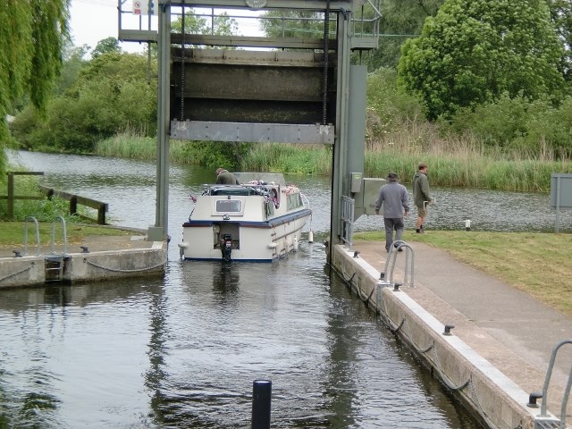 Lock - boat leaving 