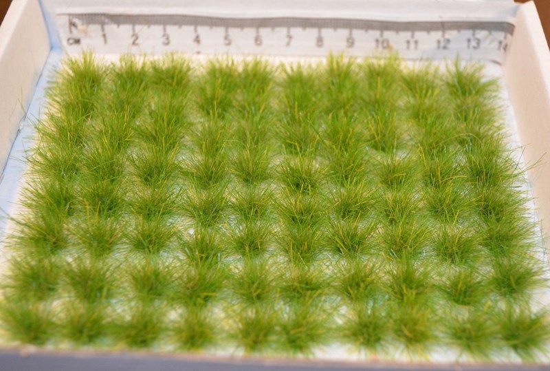 Extra Large Static Grass Tufts - Self Adhesive (TM14)