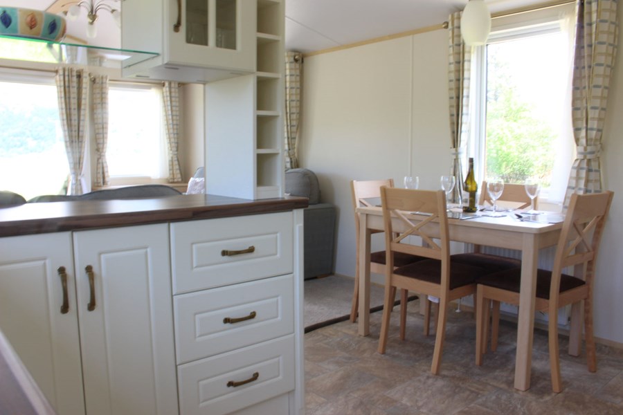 Ben View dining area