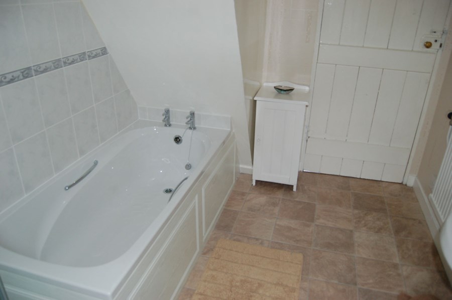 Brolas bathroom