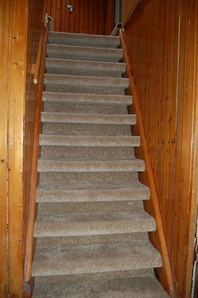 Brolas stairs to upstairs twin