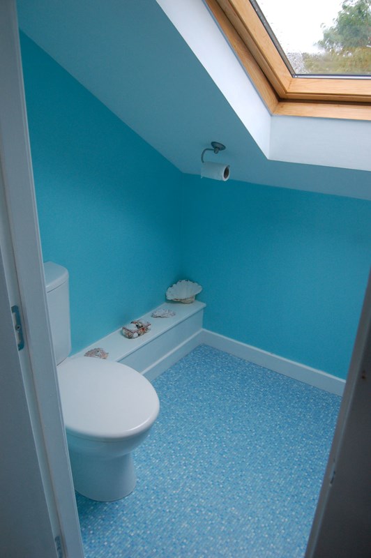 Brolas upstairs toilet