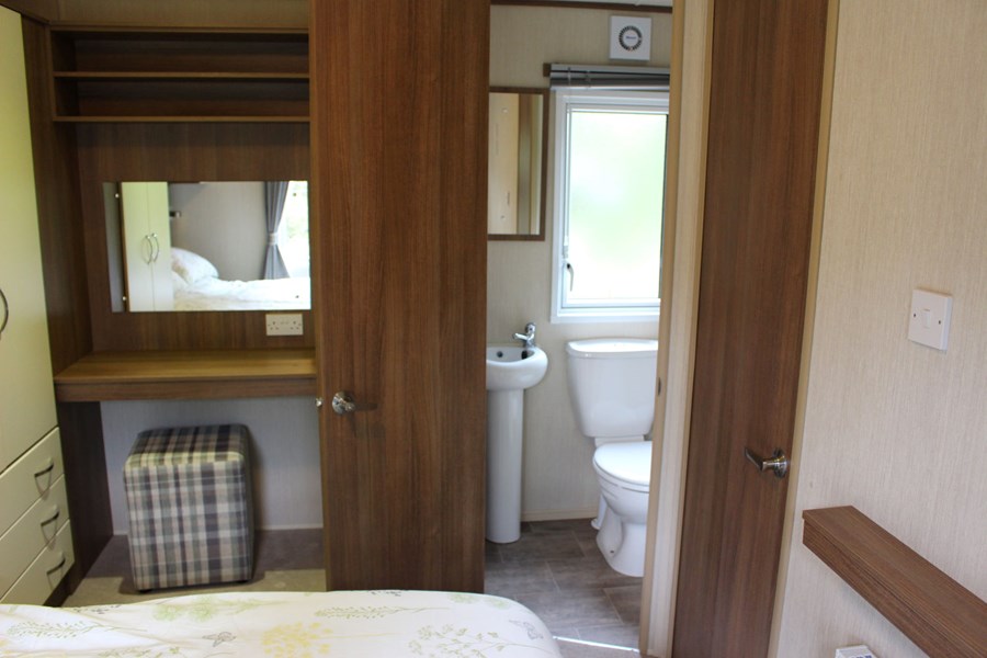 Glen View double towards ensuite