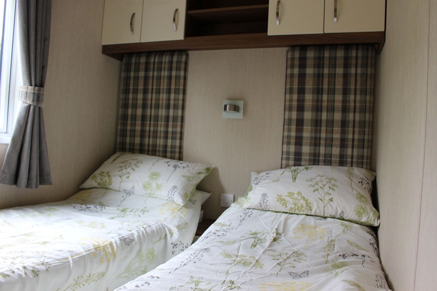 Glen View twin room