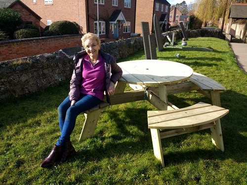 Cadeby Churchyard now even more Welcoming