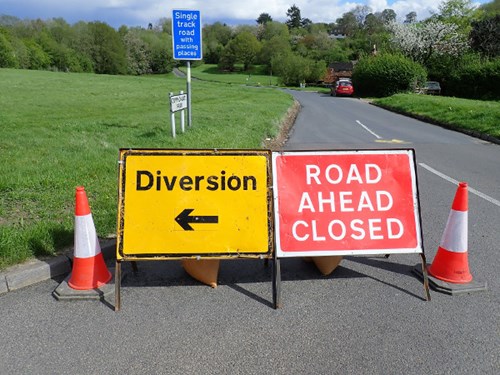 Temporary restriction of Wharf Lane, Sutton Cheney