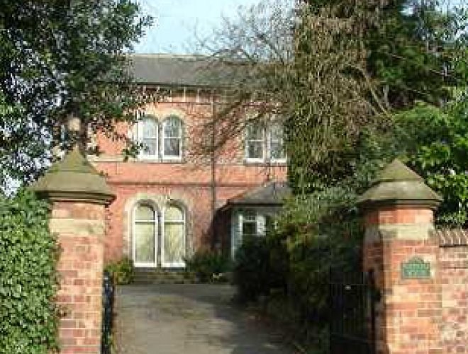 Wynstay House